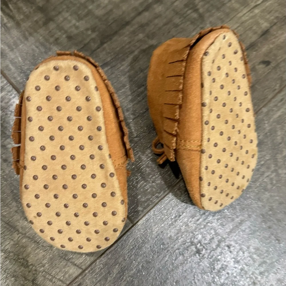 Baby Girl Old Navy Brown Suede Moccasins shoes with Bow 0-3 month